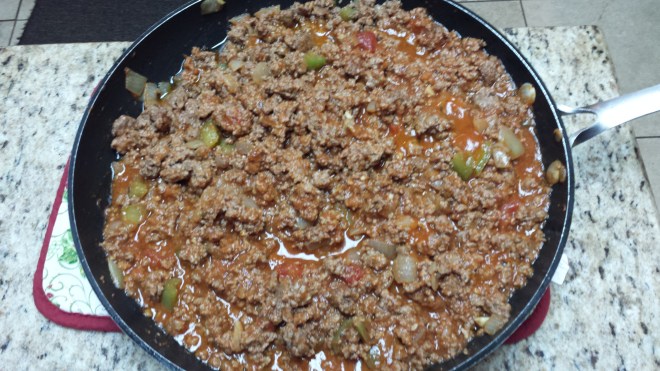 Farfalle and meat sauce