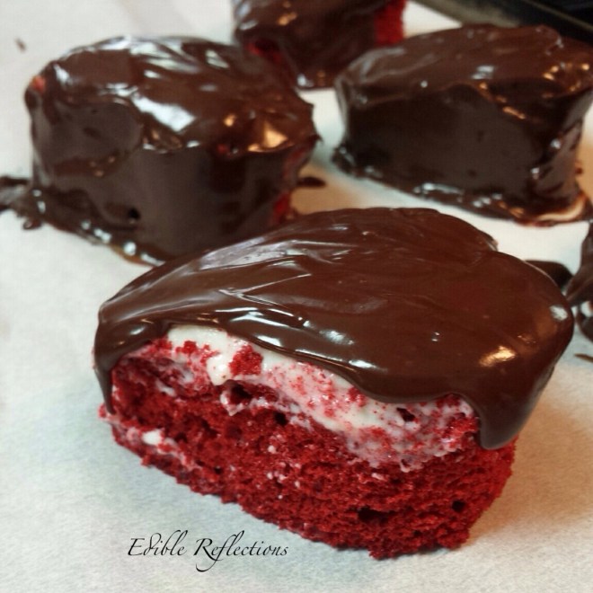 Red Velvet Mini Cakes