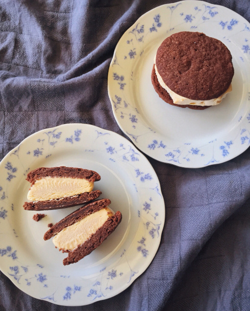 Peanut butter ice cream sandwiches by Date With a Plate
