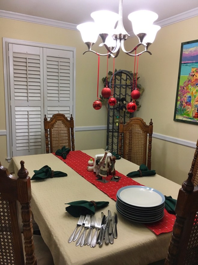 The table is ready. Let's eat!